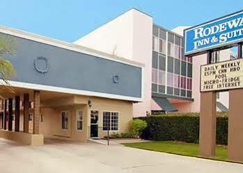 Hotel 6-anaheim, Ca - Convention Center Anaheim